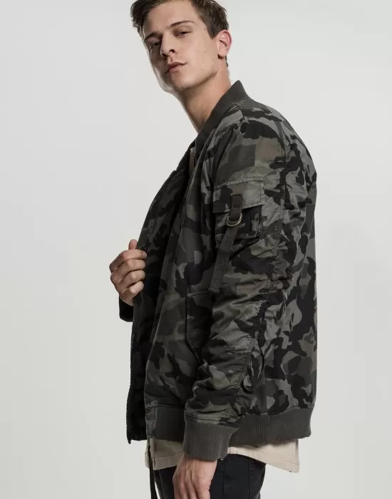 Мъжко камуфлажно яке тип бомбър Urban Classics wood camo, Бомбъри - Hoodstyle.bg