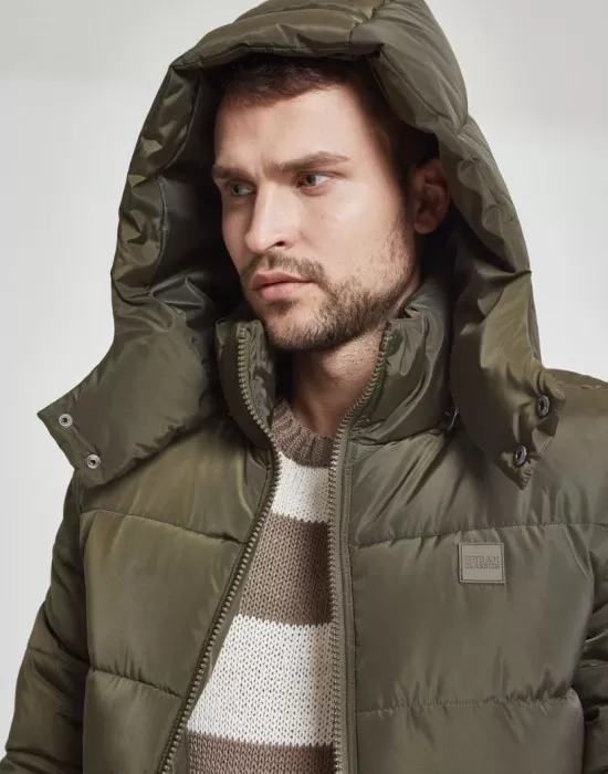 Мъжко зимно яке Urban Classics в цвят маслина, Зимни якета - Hoodstyle.bg