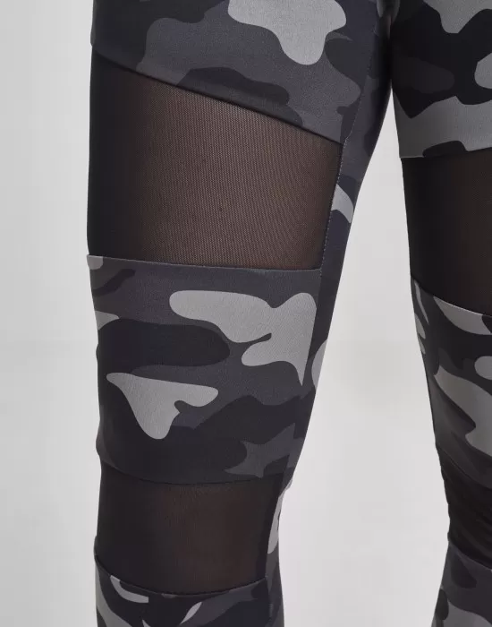 Дамски спортен клин в камуфлаж Urban Classics darkcamo/blk, Клинове - Hoodstyle.bg