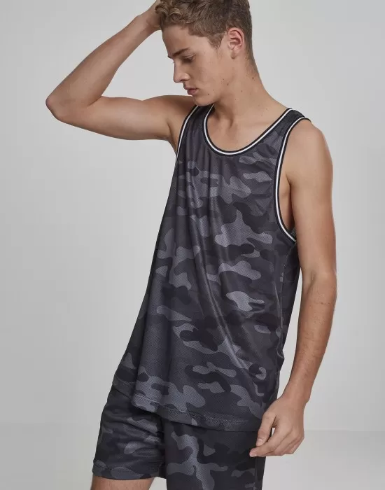 Мъжки камуфлажен потник Urban Classics darkcamo, Потници - Hoodstyle.bg
