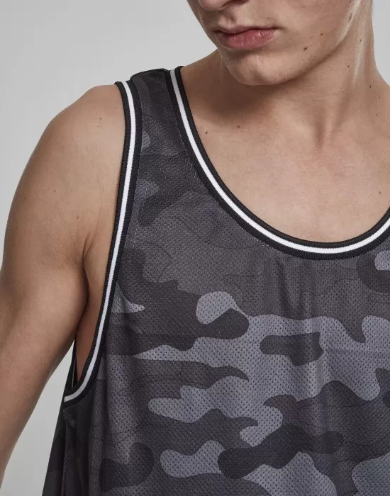 Мъжки камуфлажен потник Urban Classics darkcamo, Потници - Hoodstyle.bg