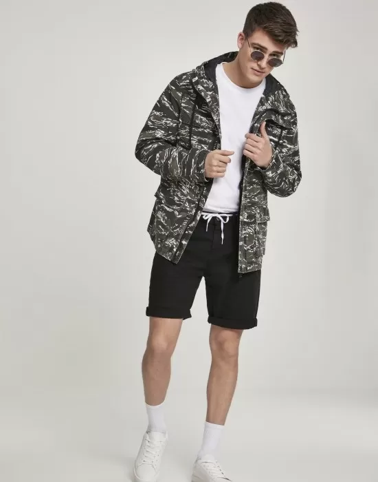 Мъжко камуфлажно яке Urban Classics olive/blk/wht, Зимни якета - Hoodstyle.bg