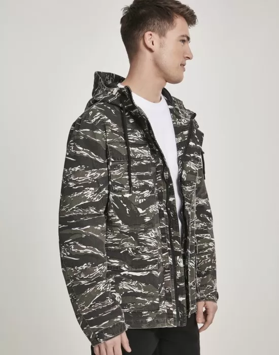 Мъжко камуфлажно яке Urban Classics olive/blk/wht, Зимни якета - Hoodstyle.bg