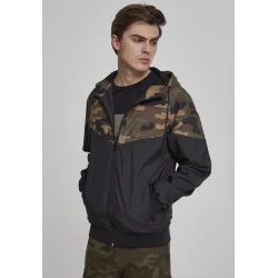 Мъжко спортно яке Urban Classics в черно с камуфлаж