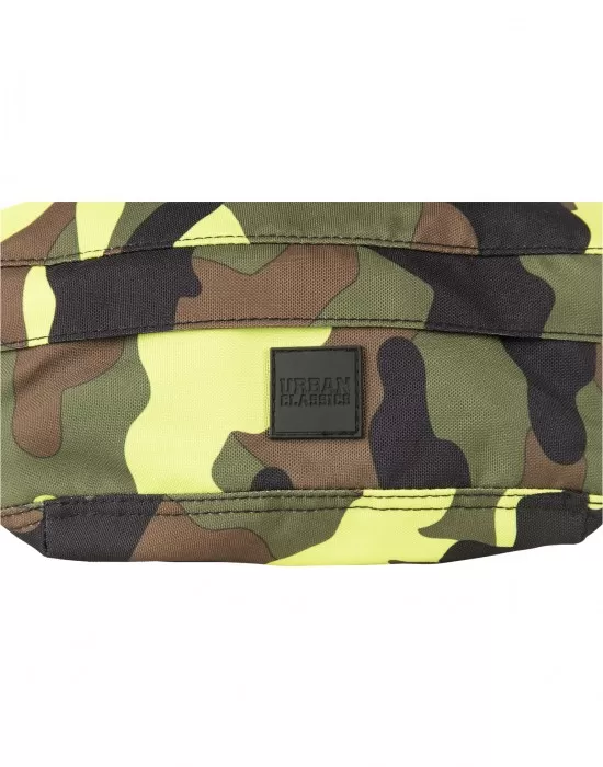 Чанта за рамо в жълт камуфлаж URBAN CLASSICS CAMO SHOULDER BAG, Чанти и Раници - Hoodstyle.bg