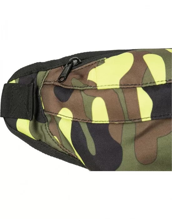 Чанта за рамо в жълт камуфлаж URBAN CLASSICS CAMO SHOULDER BAG, Чанти и Раници - Hoodstyle.bg