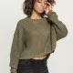 Дамски къс пуловер Urban Classics в цвят маслина, Блузи - Hoodstyle.bg