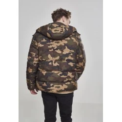 Мъжко зимно яке Urban Classics woodcamo