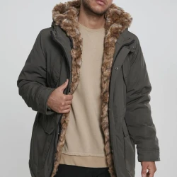 Мъжко зимно яке Urban Classics в цвят маслина