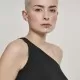 Дамски къс топ с едно рамо Urban Classics в черно, Топове - Hoodstyle.bg