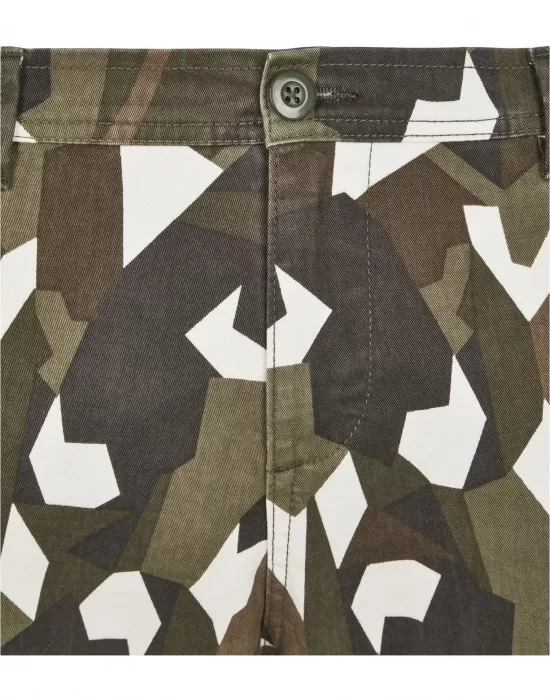 Мъжки карго панталон в камуфлажен цвят Urban Classics Geometric Camo Stretch Twill Cargo Pants, Панталони - Hoodstyle.bg