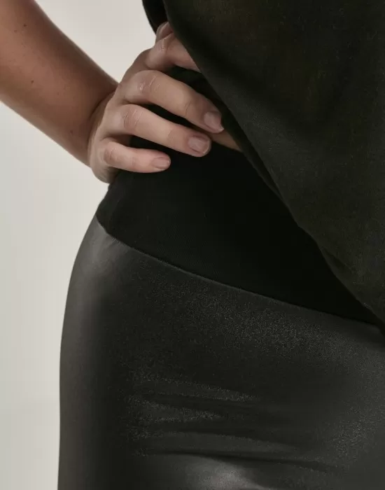 Дамски кожен клин в черно Urban Classics Ladies Faux Leather High Waist Leggings black, Клинове - Hoodstyle.bg