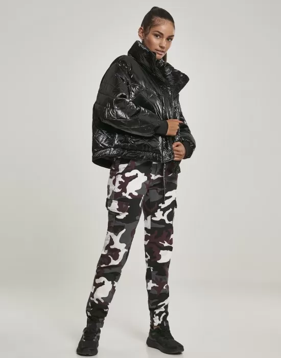 Дамски карго панталон във винено камуфлажен цвят Urban Classics Ladies High Waist Camo Cargo Pants, Панталони - Hoodstyle.bg