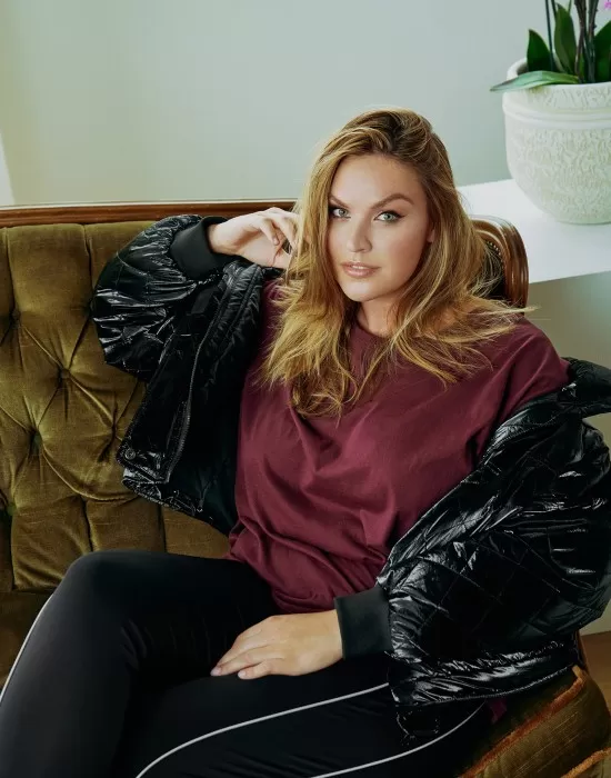 Дамско яке в черно от Urban Classics Ladies Vanish Oversized Diamond Quilt, Якета - Hoodstyle.bg