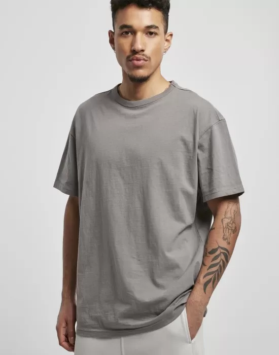Мъжка изчистена тениска в сив цвят Urban Classics от органичен памук, Тениски - Hoodstyle.bg