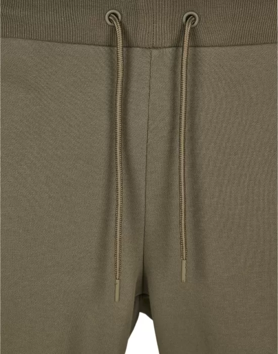 Мъжки спортен панталон в цвят маслина Urban Classics Military Sweatpants, Панталони - Hoodstyle.bg