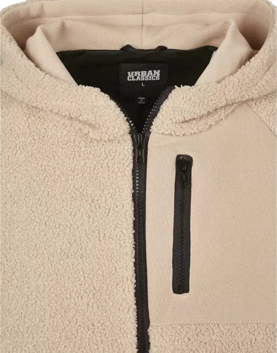 Мъжко яке в пясъчен цвят от Urban Classics Hooded Sherpa Zip, Зимни якета - Hoodstyle.bg