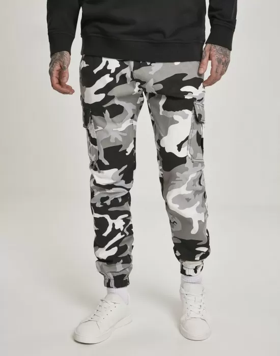 Мъжки панталон в сив камуфлаж Urban Classics snow camo, Панталони - Hoodstyle.bg