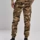 Мъжки панталон в кафяв камуфлаж Urban Classics  darkground camo, Панталони - Hoodstyle.bg