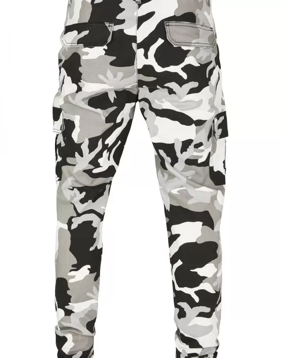 Мъжки панталон в сив камуфлаж Urban Classics snow camo, Панталони - Hoodstyle.bg