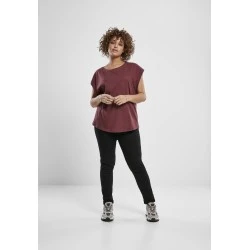 Дамска тениска в тъмночервен цвят Urban Classics Ladies Basic Shaped Tee cherry 