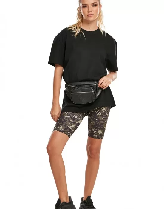 Дамски клин в тъмен камуфлажен десен Urban Classics Camo Tech, Клинове - Hoodstyle.bg