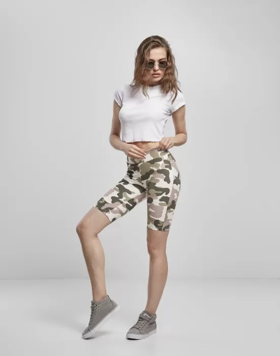 Дамски къс клин в камуфлажен десен Urban Classics High Waist Camo Tech Cycle Shorts duskrose camo, Клинове - Hoodstyle.bg