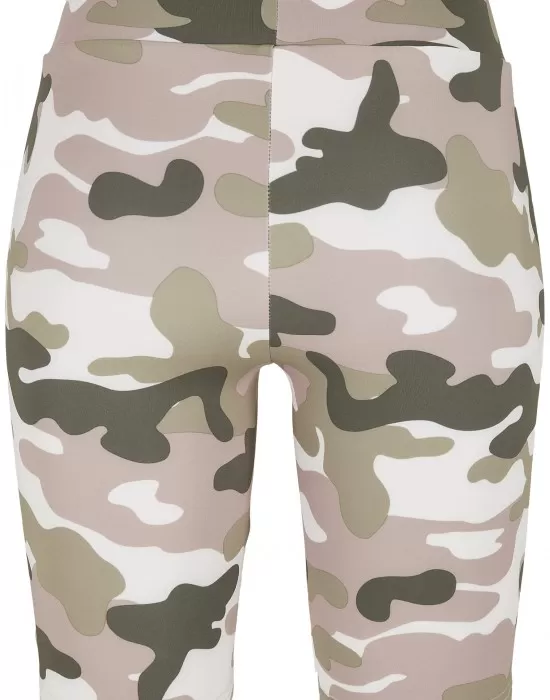Дамски къс клин в камуфлажен десен Urban Classics High Waist Camo Tech Cycle Shorts duskrose camo, Клинове - Hoodstyle.bg