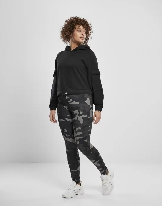 Дамски клин в сиво с камуфлажни шарки Urban Classics  Ladies High Waist Camo Tech Leggings, Клинове - Hoodstyle.bg