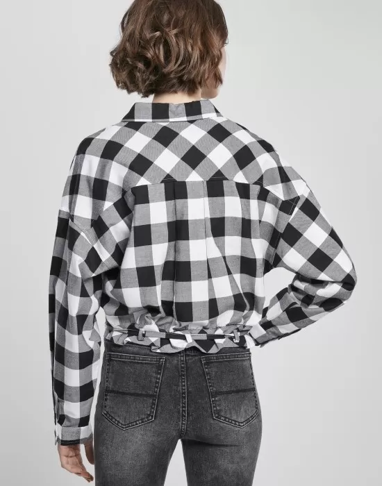 Дамска карирана риза в черно и бяло Urban Classics Ladies Short Oversized Check, Блузи - Hoodstyle.bg