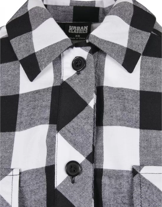 Дамска карирана риза в черно и бяло Urban Classics Ladies Short Oversized Check, Блузи - Hoodstyle.bg
