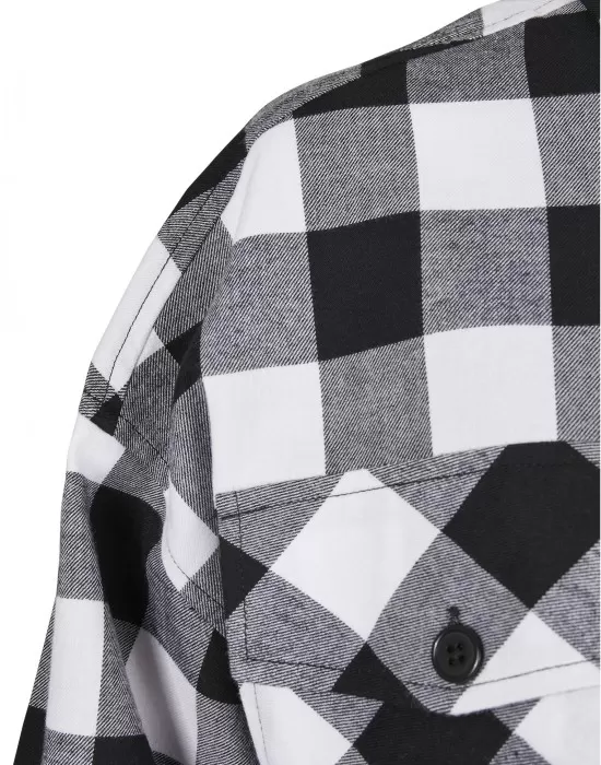 Дамска карирана риза в черно и бяло Urban Classics Ladies Short Oversized Check, Блузи - Hoodstyle.bg