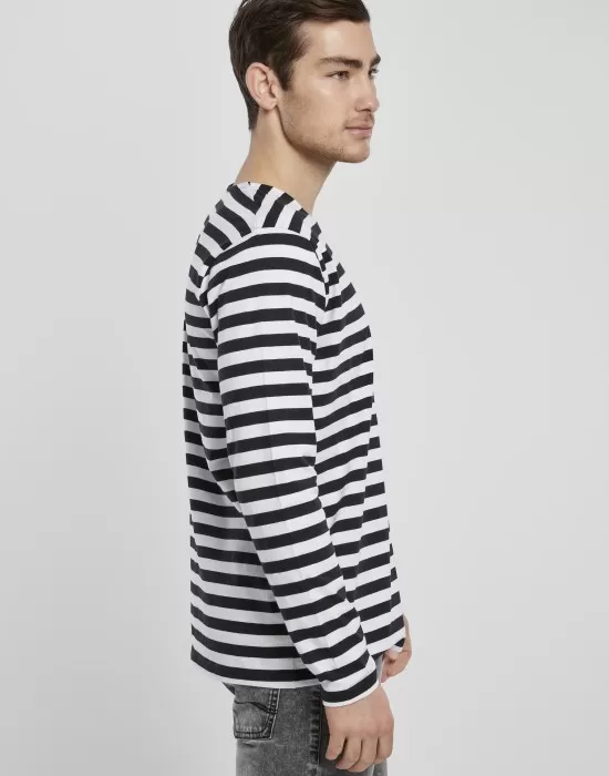 Мъжка блуза в черно и бяло Urban Classics Regular Stripe LS, Блузи - Hoodstyle.bg