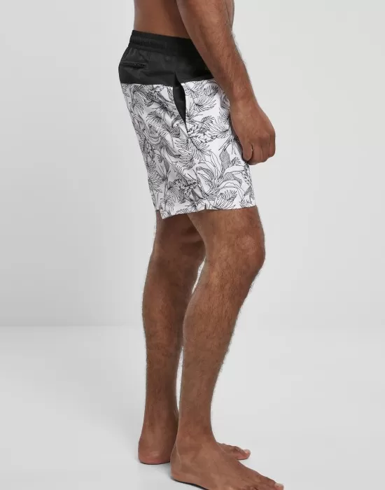 Мъжки къси панталони в черно и бяло Urban Classics Low Block Pattern Swim Shorts, Къси панталони - Hoodstyle.bg