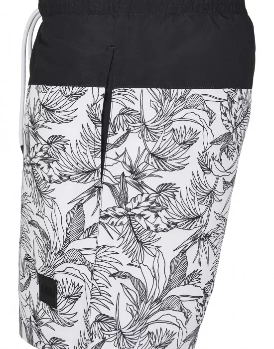 Мъжки къси панталони в черно и бяло Urban Classics Low Block Pattern Swim Shorts, Къси панталони - Hoodstyle.bg