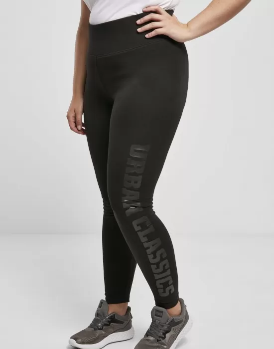 Дамски клин в черно от Urban Classics Ladies High Waist Branded, Клинове - Hoodstyle.bg