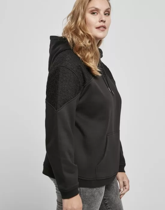 Дамски суичър в черно от Urban Classics Ladies Lace Inset, Суичъри - Hoodstyle.bg