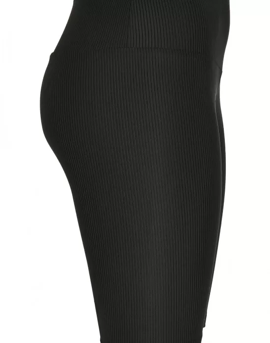 Дамски къс клин Urban Classics в черен цвят, Клинове - Hoodstyle.bg