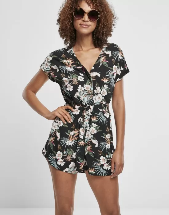 Дамски гащеризон Urban Classics Ladies Short Viscose Belt Jumpsuit, Къси панталони - Hoodstyle.bg