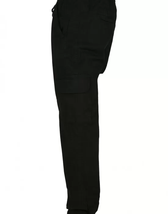 Мъжки панталон в черен цвят Urban Classics Military Jogg, Панталони - Hoodstyle.bg