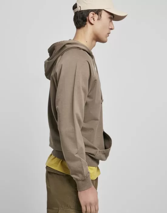 Мъжки суичър в цвят тъмно каки Urban Classics Overdyed, Суичъри - Hoodstyle.bg