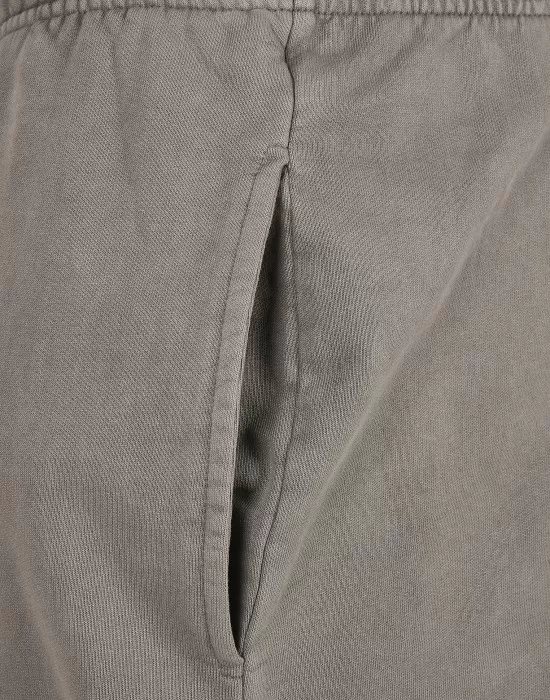 Мъжко долнище в сив цвят Urban Classics Overdyed, Долнища - Hoodstyle.bg