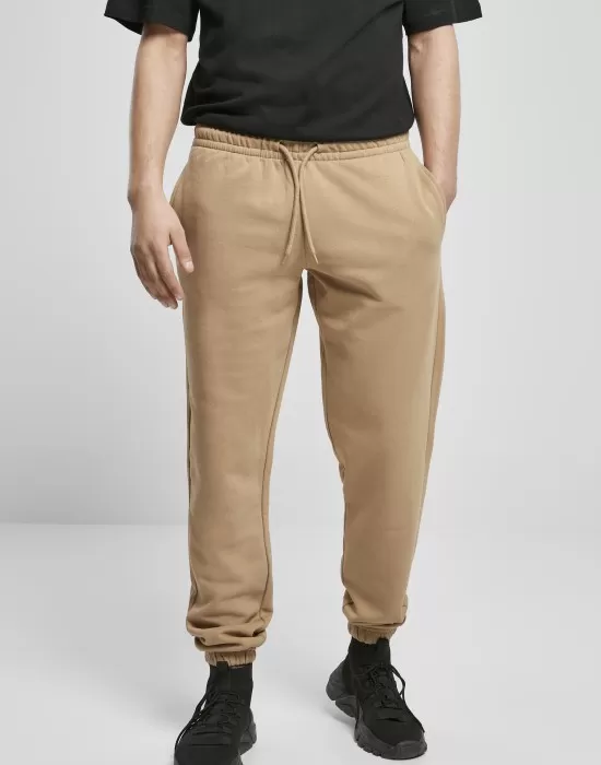 Мъжко долнище в бежов цвят Urban Classics Basic Sweatpants 2.0, Долнища - Hoodstyle.bg