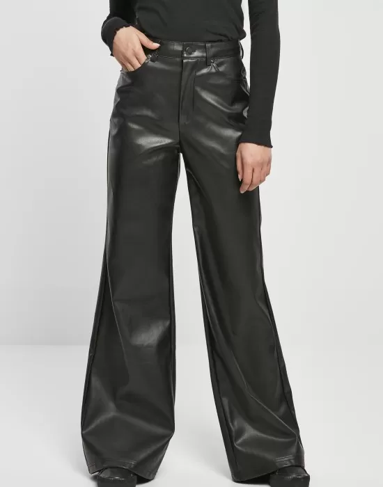 Дамски панталони от изкуствена кожа Urban Classics Ladies Faux Leather Wide Leg Pants, Панталони - Hoodstyle.bg