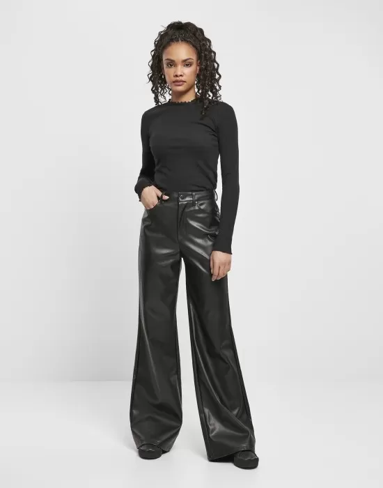 Дамски панталони от изкуствена кожа Urban Classics Ladies Faux Leather Wide Leg Pants, Панталони - Hoodstyle.bg
