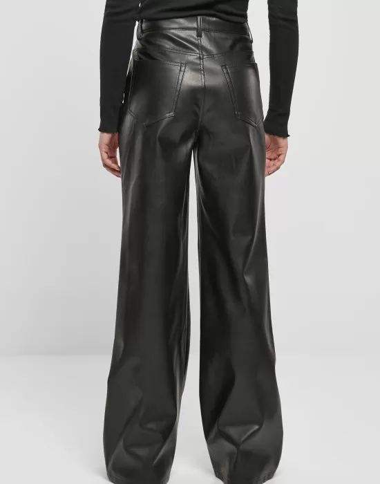 Дамски панталони от изкуствена кожа Urban Classics Ladies Faux Leather Wide Leg Pants, Панталони - Hoodstyle.bg