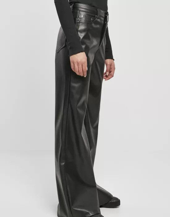 Дамски панталони от изкуствена кожа Urban Classics Ladies Faux Leather Wide Leg Pants, Панталони - Hoodstyle.bg