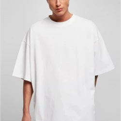 Мъжка овърсайз тениска в бяло Urban Classics Huge Tee