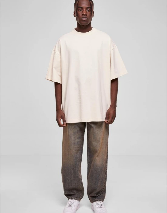 Мъжка овърсайз тениска в цвят пясък Urban Classics Huge Tee, Овърсайз - Hoodstyle.bg