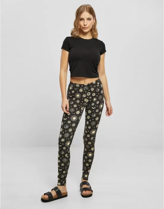 Дамски дълъг клин в цветен десен Urban Classics Ladies AOP Leggings blacksun, Клинове - Hoodstyle.bg